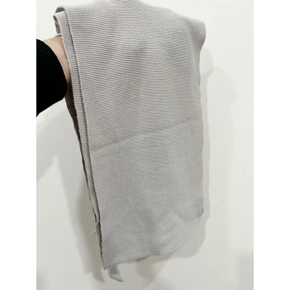 Coach Embossed Signature Knit Scarf Ice - Picture 3 of 7